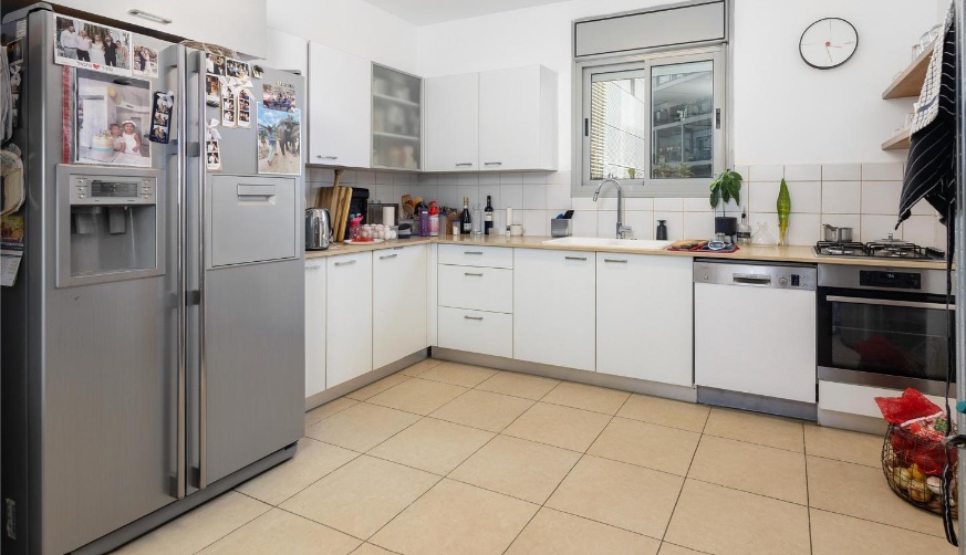 5-Room Apartment  – Shvil HaZahav - Thumbnail 7