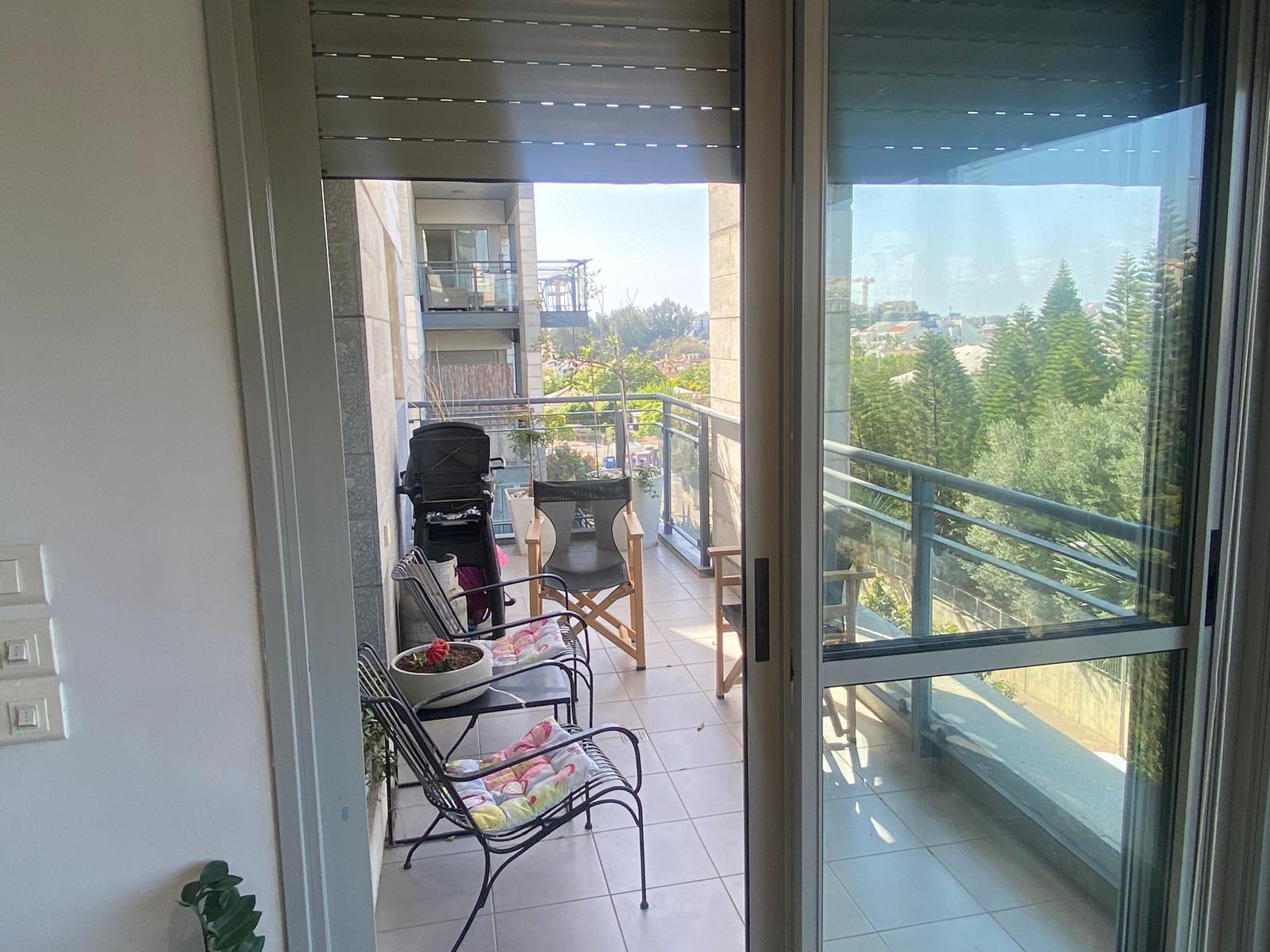 5-Room Apartment  – Shvil HaZahav - Thumbnail 4